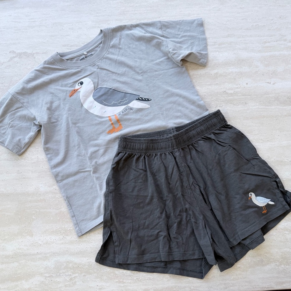 Mini Rodini Seagull Graphic Tee & Shorts Set - Light Gray & Charcoal